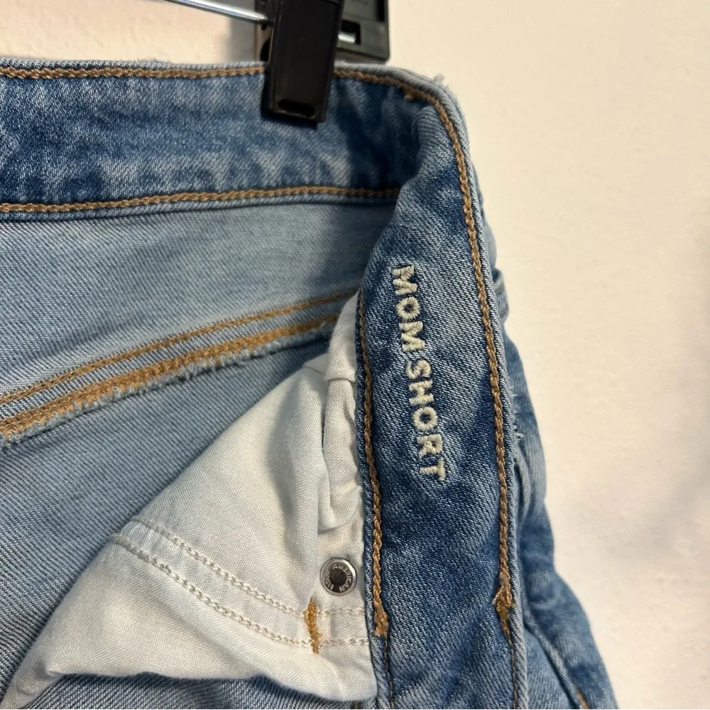 Classic Denim Roll-Cuff Women's Shorts - Light Blue